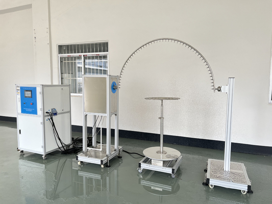 Ống dao động theo tiêu chuẩn IEC 60529 IPX3/IPX4 với hệ thống điều khiển bàn xoay và bình chứa nước